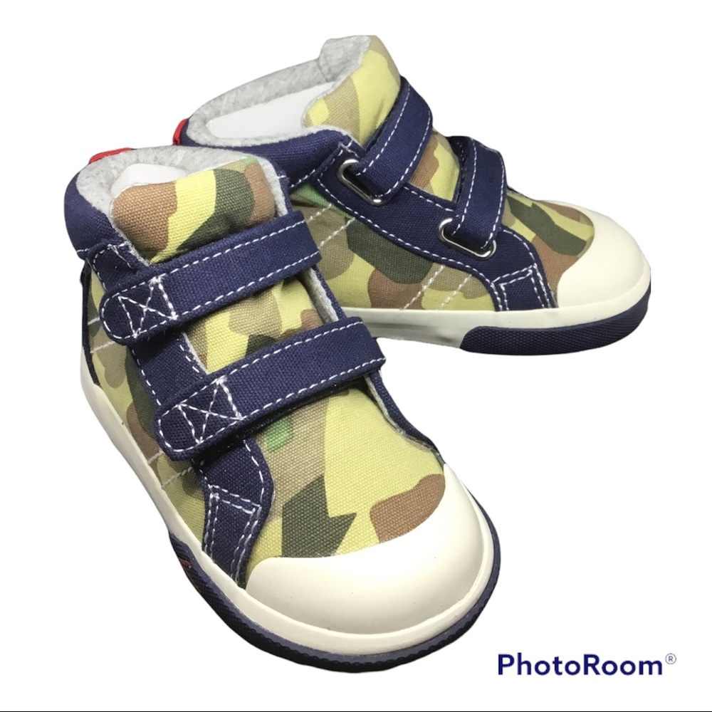 See Kai Run, Matty Camo High Top Sneakers NEW